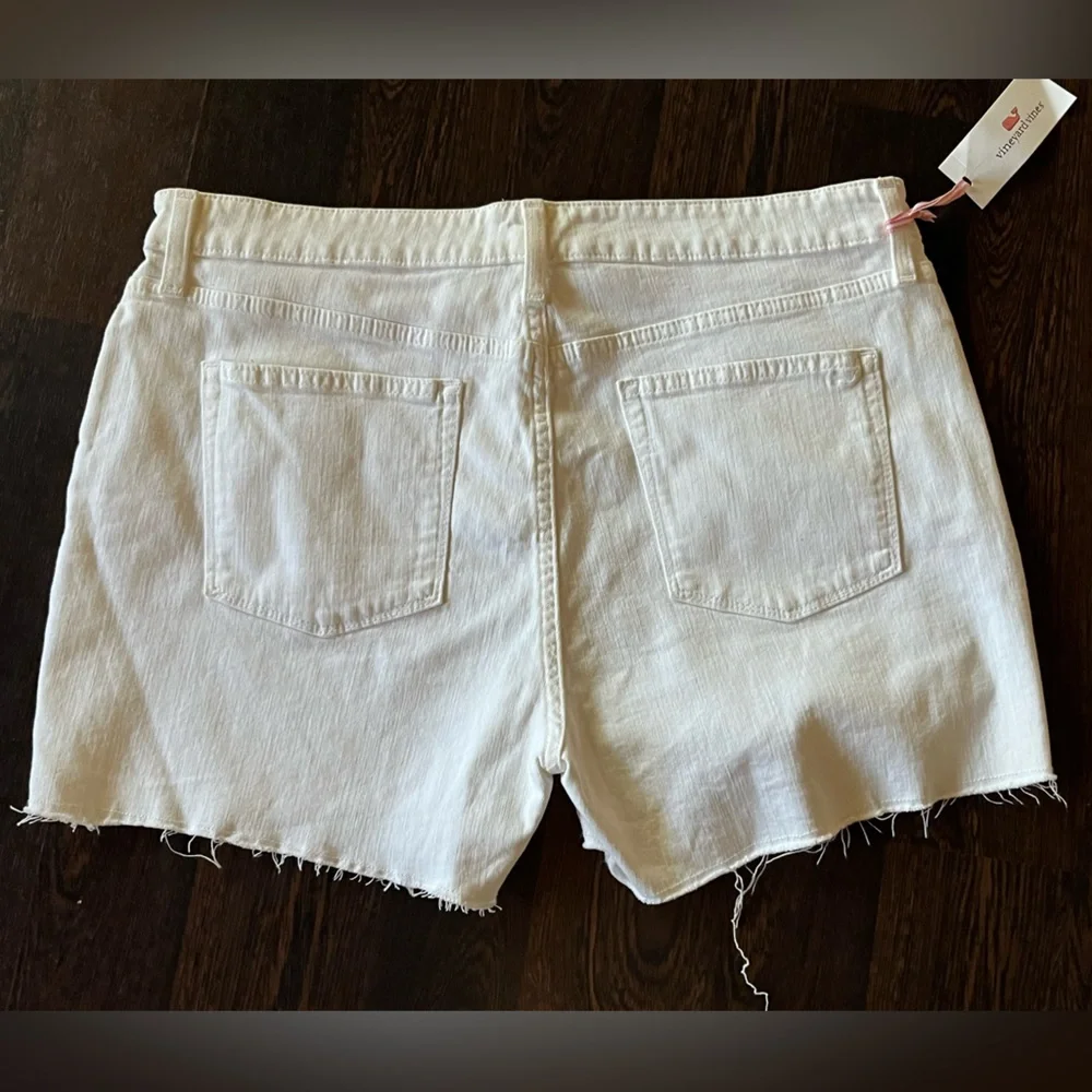 Women's vine yard vine raw edge denim short 14NWT